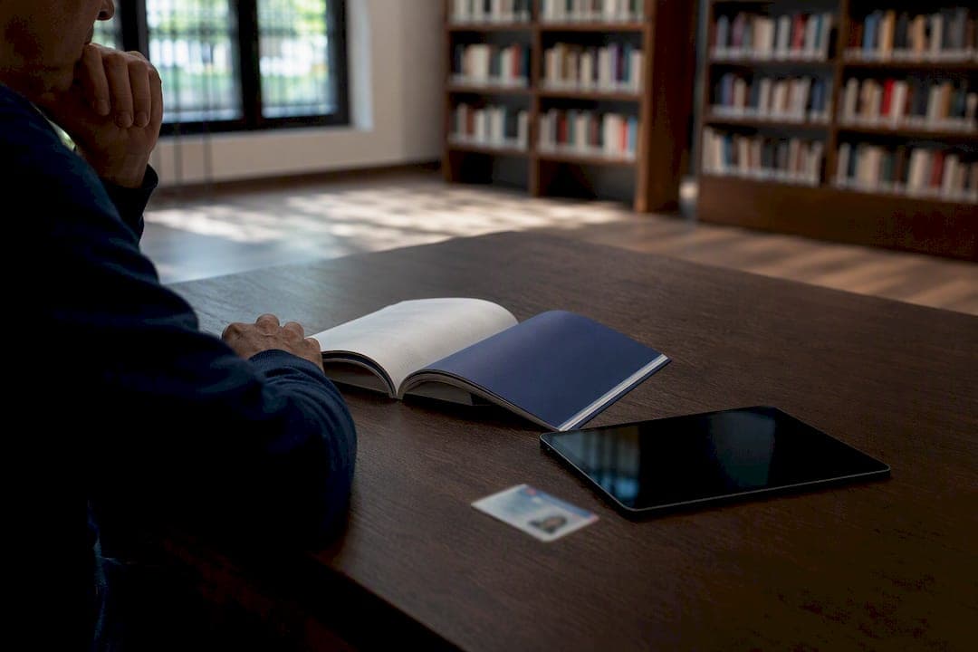 Naturalisation : droits et devoirs, textes officiels et Francopass